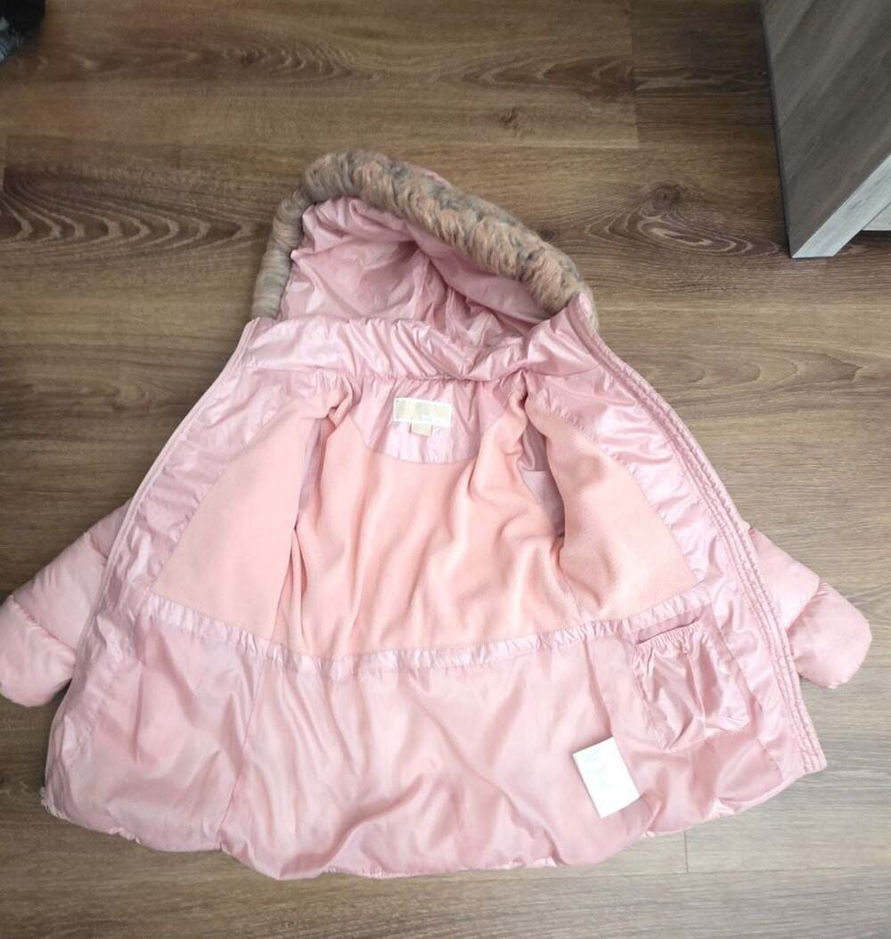 Michael Kors Girls Pink Puffer Jacket with Faux Fur Trimmed Hood 6X - Picture 7 of 8
